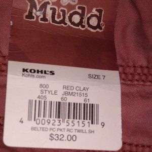 Mudd women's twill red clay color pc shorts